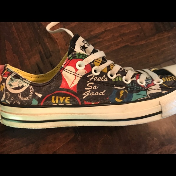 Converse with comic graphics - Picture 6 of 10